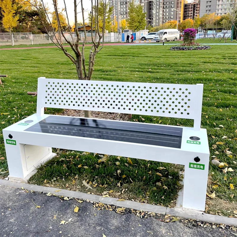 シンプルなデザインのスマートソーラーガーデンベンチ、ワイヤレ - Smart Garden Tools のレビューと価格